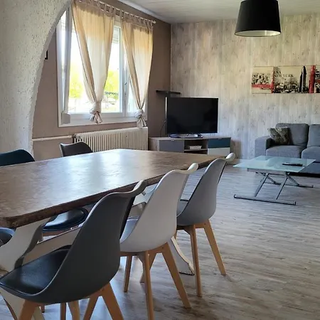 Maison Familiale A Holiday home Haybes
